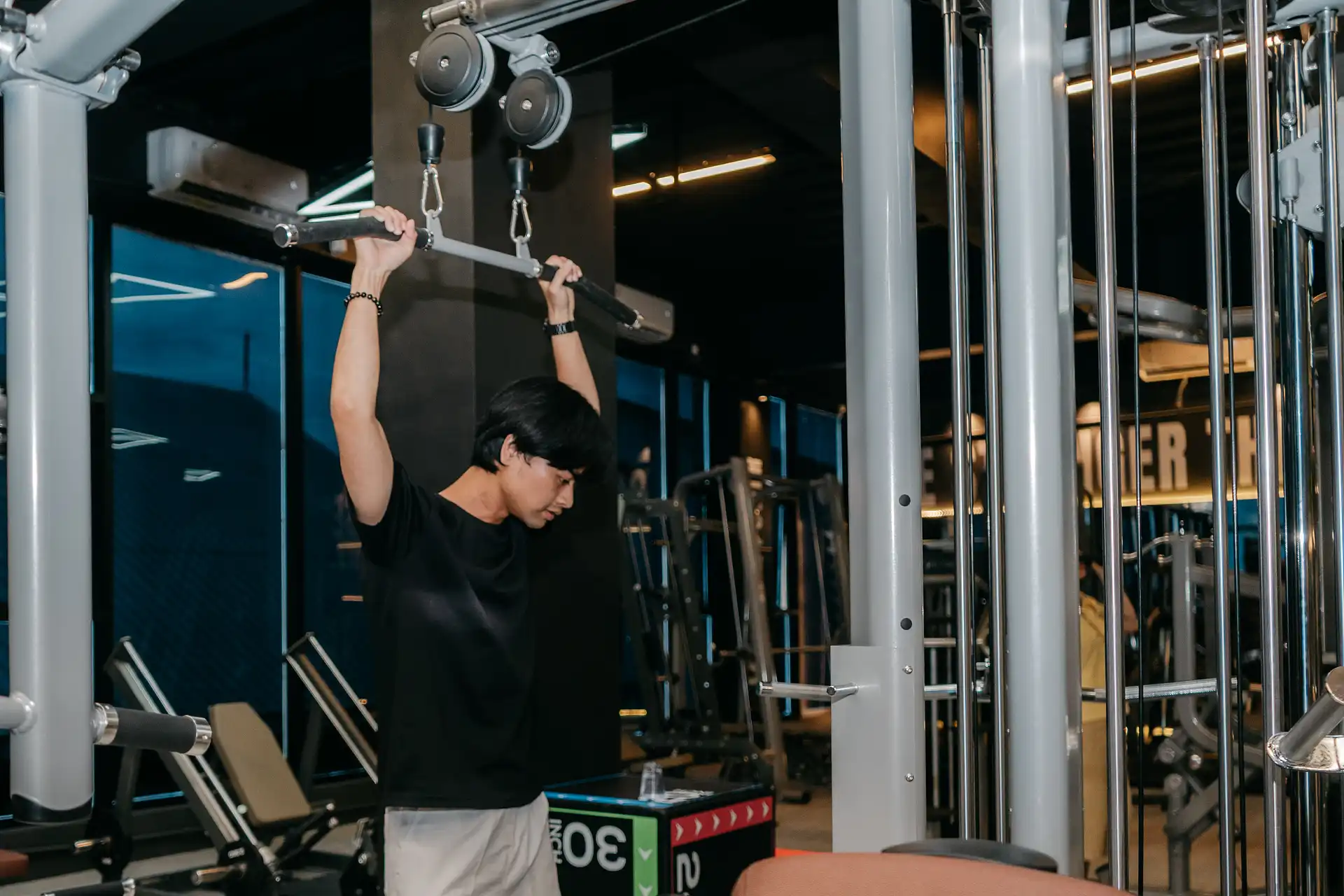 Aktivitas latihan member BlackFit Gym